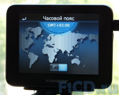 Digma DM350 – крохотный GPS-навигатор