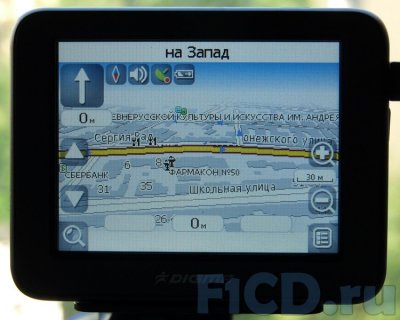 Digma DM350 – крохотный GPS-навигатор