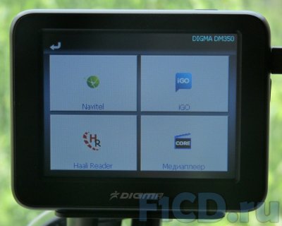 Digma DM350 – крохотный GPS-навигатор