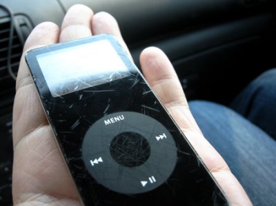 Apple выплатит $22.5 млн за царапины на iPod nano!