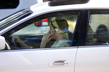 В Калифорнии детям собираются запретить водить, разговаривая