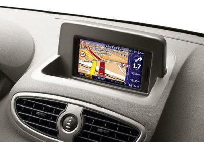 TomTom оснастит навигаторами Toyota и Renault.