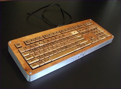Деревянная клавиатура из quot;Эрудитаquot;