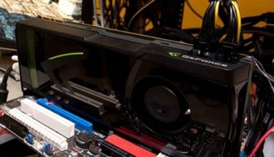 NVIDIA Fermi: фото работоспособной видеокарты