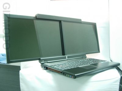 Ноутбук Spacebook: два экрана лучше, чем один?