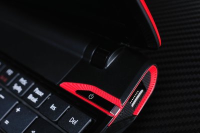 Acer Ferrari One – эксклюзивный нетбук