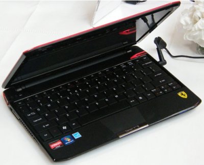 Ноутбук Acer Ferrari One продается в США