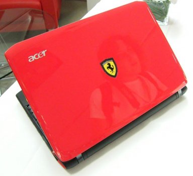 Ноутбук Acer Ferrari One продается в США
