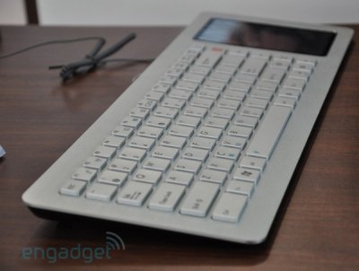 ASUS Eee Keyboard появится совсем скоро