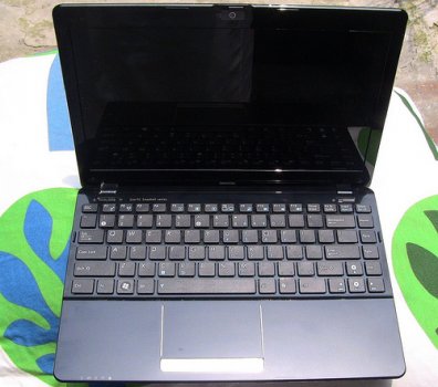 Фотосессия нетбука ASUS Eee PC 1215N плюс тесты