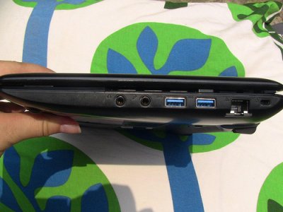 Фотосессия нетбука ASUS Eee PC 1215N плюс тесты