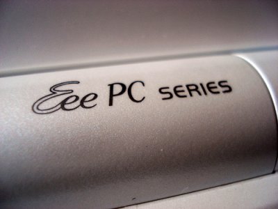 ASUS Eee PC 1018P: новый нетбук с DDR3