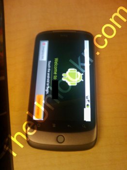 Шпионские фотоснимки смартфона HTC Dragon?