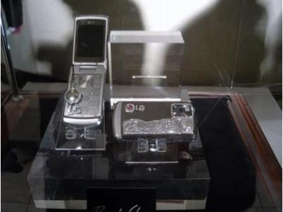 Компания LG выпустила телефон инкрустированный бриллиантами