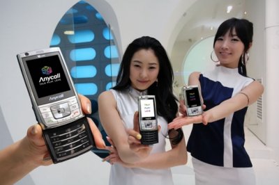 Samsung SCH-M470 – первый HSUPA смартфон
