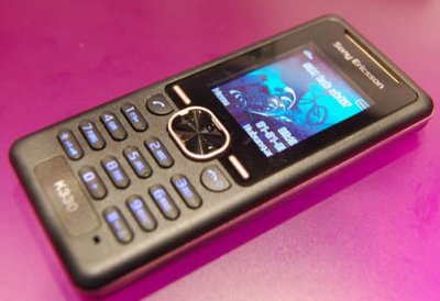 Sony Ericsson K330: телефон начального уровня