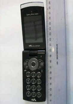 Sony Ericsson W980 одобрен Федеральной Комиссией Связи