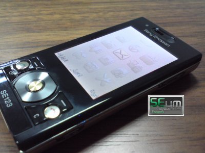 Sony Ericsson G705: quot;живыеquot; фотографии предстоящей новинки