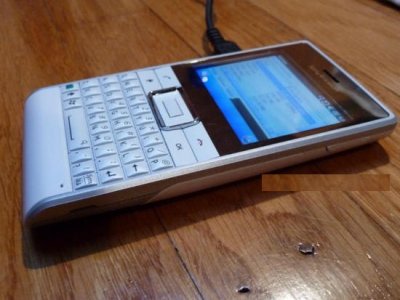 Sony Ericsson Faith: подробности о новом коммуникаторе
