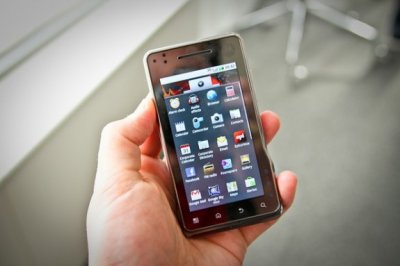 Новый Android смартфон – Motorola Milestone XT720