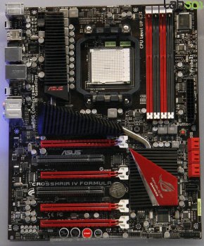 CeBIT 2010: ASUS представляет платы Crosshair IV 890FX