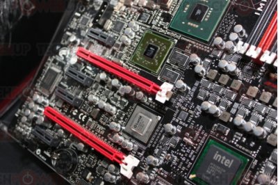 ASUS продемонстрировала материнскую плату ROG Immensity