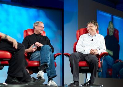 Стив Джобз одобряет уход в отставку Билла Гейтса