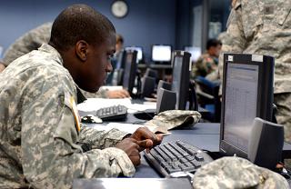 США формирует кибер-войска