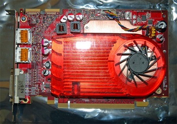 Представлены фотографии видеокарты ATI Radeon HD 4670