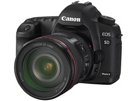 Фотоаппарат Canon EOS 5D Mark II обладает 21,1 Mpx матрицей