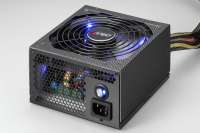 AeroCool V12XT – новая серия блоков питания