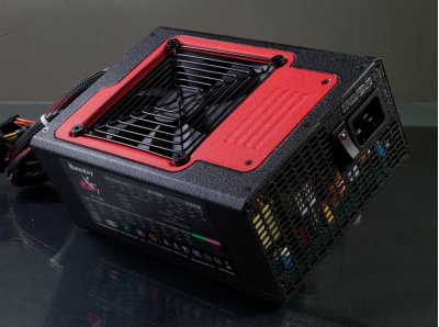 Huntkey X7 1200W и 300W – новые БП