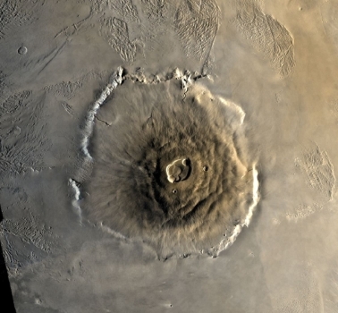 На Марсе под вулканом Олимп может быть жидкая вода