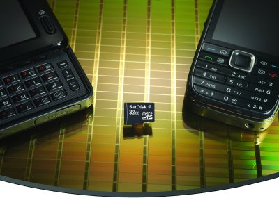 Начались поставки SanDisk microSDHC 32 Гбайт